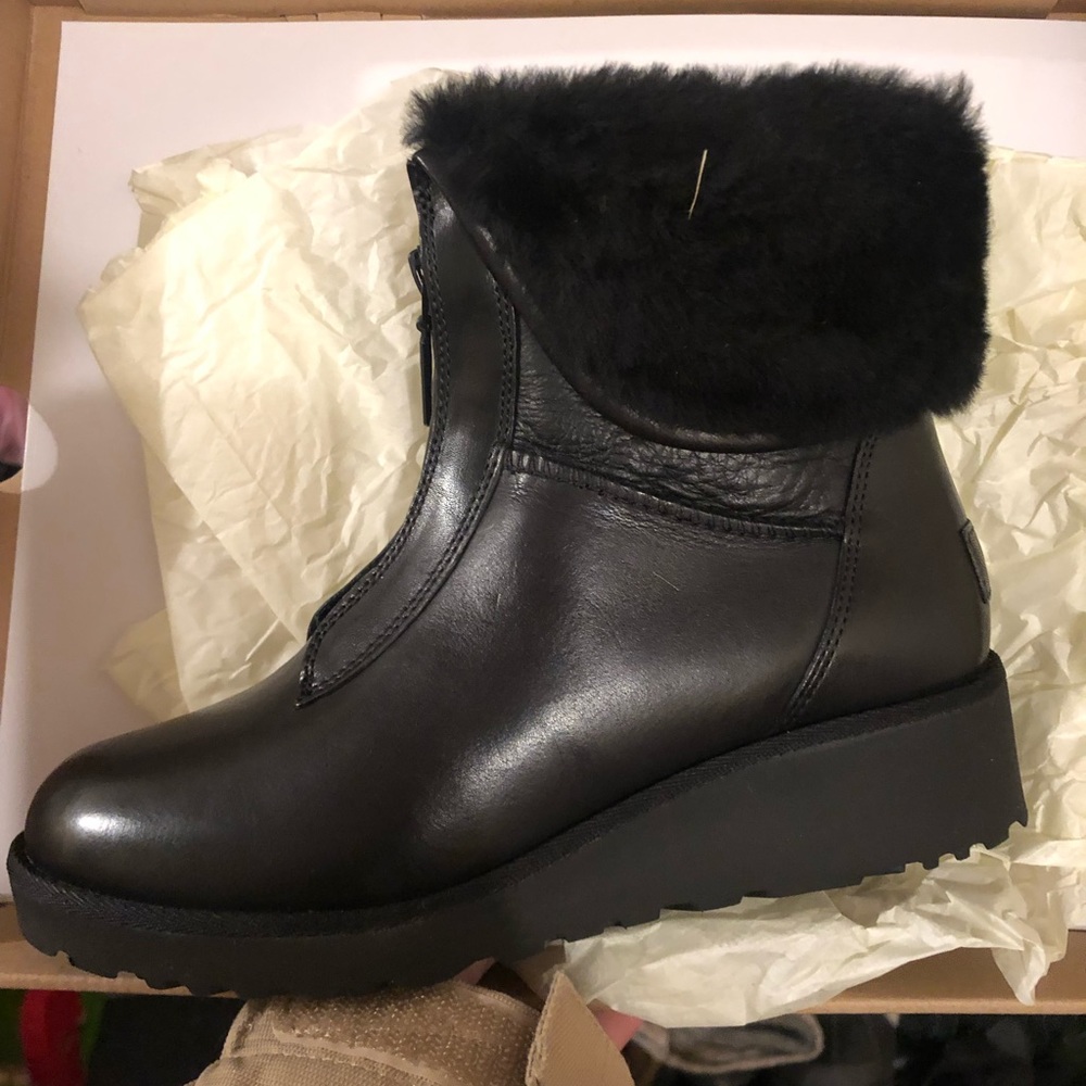 Ugg Australia Caleigh Black Boot Size 5. Never worn before.